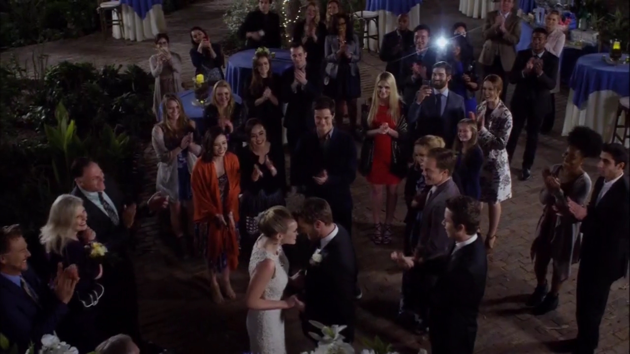 Charmed-Online-dot-nl_SistersOfTheGroom4572.jpg