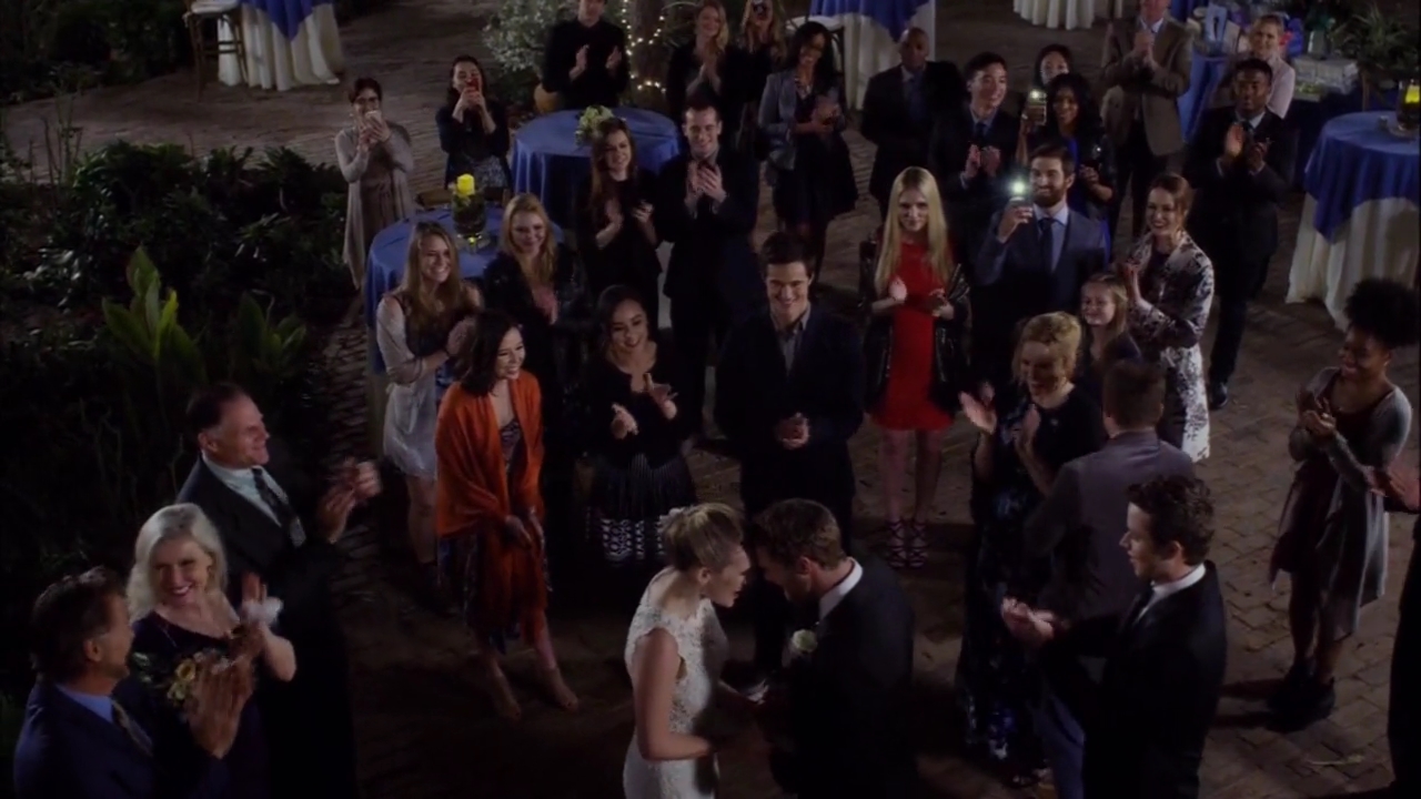 Charmed-Online-dot-nl_SistersOfTheGroom4574.jpg
