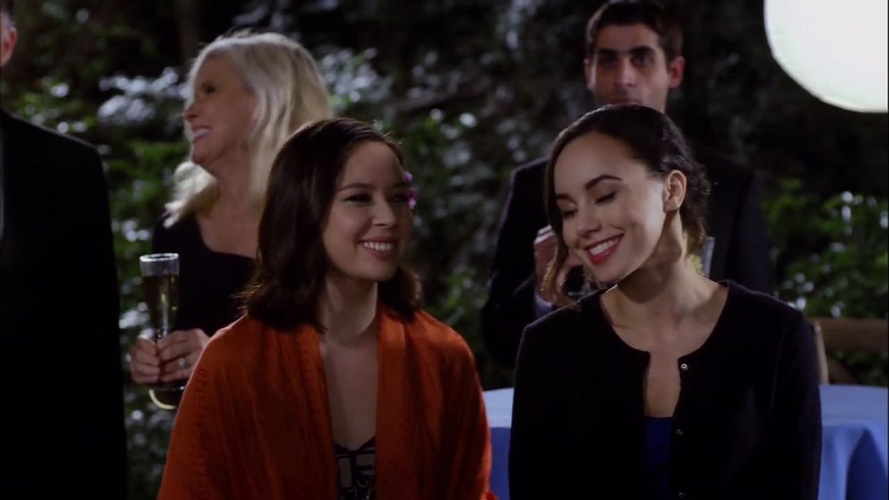 Charmed-Online-dot-nl_SistersOfTheGroom4601.jpg