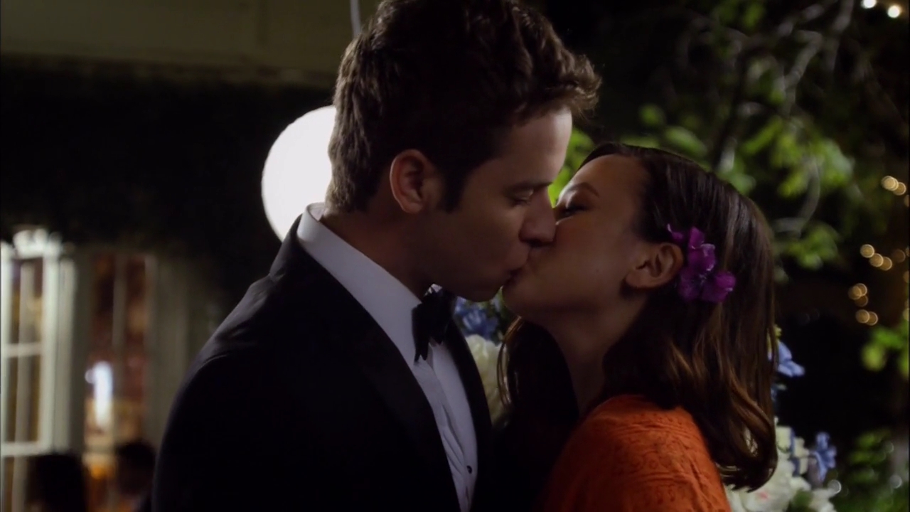 Charmed-Online-dot-nl_SistersOfTheGroom4971.jpg