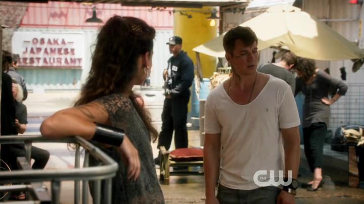 VampireDiariesWorld-dot-org_StarCrossedS01E03-0705.jpg VampireDiariesWorld-dot-org_StarCrossedS01E03-0705.jpg