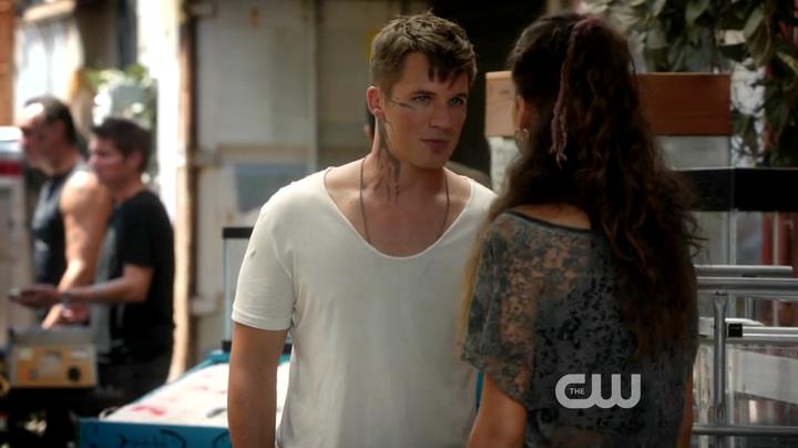 VampireDiariesWorld-dot-org_StarCrossedS01E03-0713.jpg VampireDiariesWorld-dot-org_StarCrossedS01E03-0713.jpg