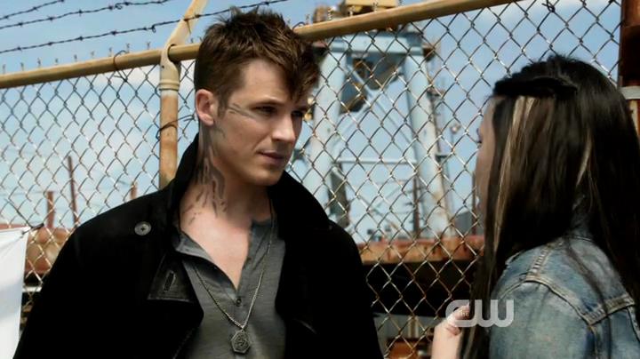 VampireDiariesWorld-dot-org_StarCrossedS01E03-1466.jpg VampireDiariesWorld-dot-org_StarCrossedS01E03-1466.jpg