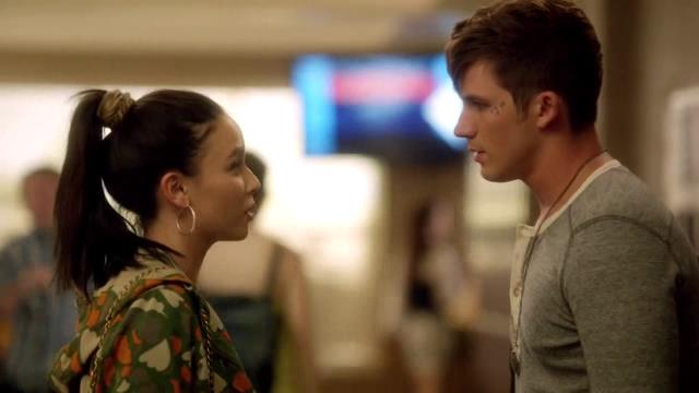 VampireDiariesWorld-dot-org_StarCrossedS01E04-0048.jpg