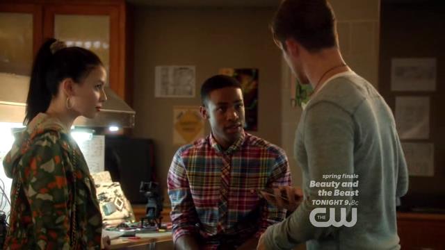 VampireDiariesWorld-dot-org_StarCrossedS01E04-0268.jpg