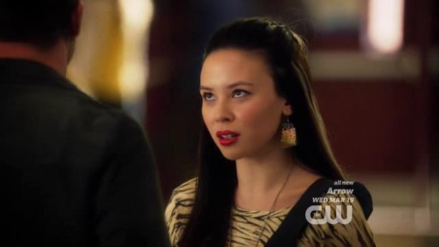 VampireDiariesWorld-dot-org_StarCrossedS01E04-0986.jpg