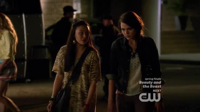 VampireDiariesWorld-dot-org_StarCrossedS01E04-1668.jpg