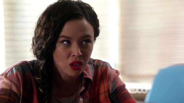 VampireDiariesWorld-dot-org_StarCrossedS01E06-0490.jpg