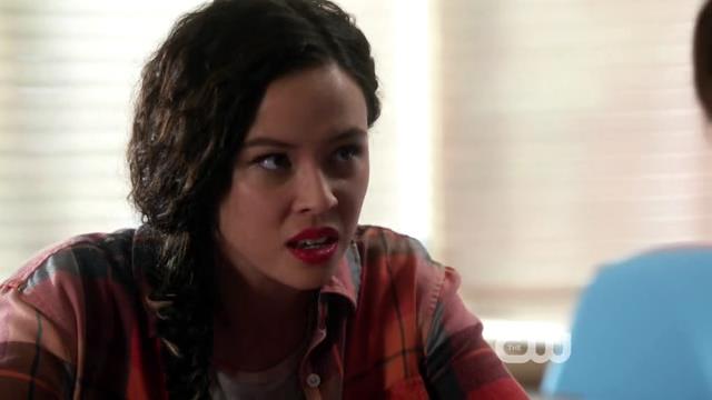 VampireDiariesWorld-dot-org_StarCrossedS01E06-0491.jpg
