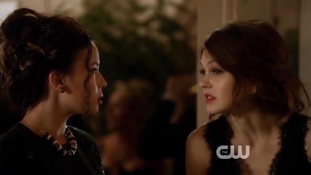 VampireDiariesWorld-dot-org_StarCrossedS01E06-1035.jpg