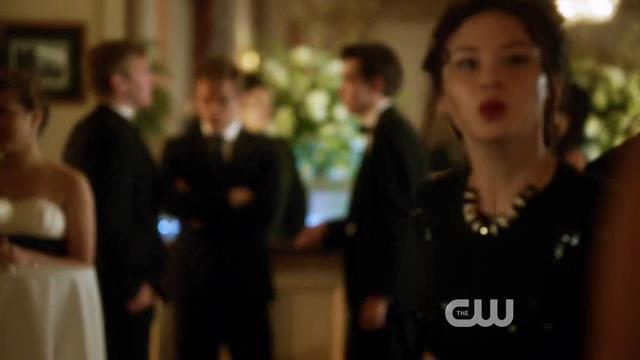 VampireDiariesWorld-dot-org_StarCrossedS01E06-1040.jpg