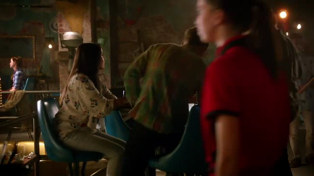 VampireDiariesWorld-dot-org_StarCrossedS01E070324.png
