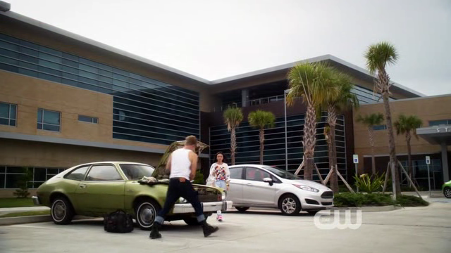 VampireDiariesWorld-dot-org_StarCrossedS01E071178.png