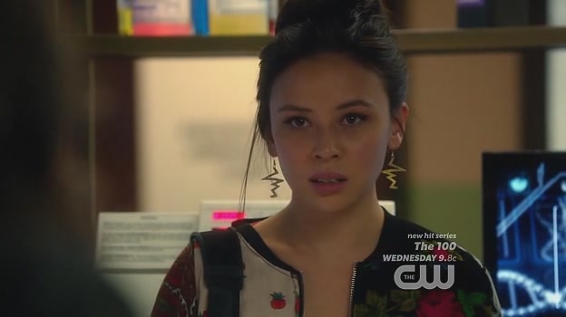 VampireDiariesWorld-dot-org_StarCrossedS01E08-0848.jpg