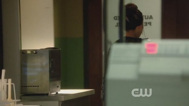 VampireDiariesWorld-dot-org_StarCrossedS01E08-0893.jpg