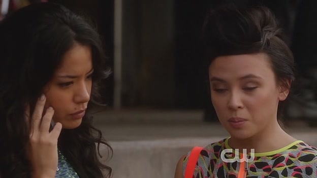 VampireDiariesWorld-dot-org_StarCrossedS01E08-1966.jpg