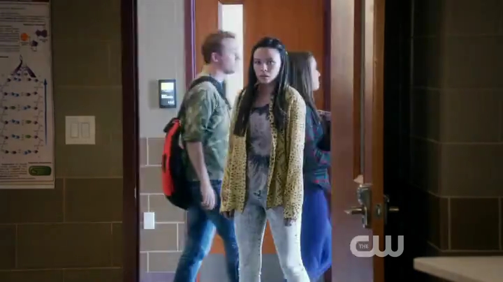 VampireDiariesWorld-dot-org_StarCrossed-S01E10-0404.jpg VampireDiariesWorld-dot-org_StarCrossed-S01E10-0404.jpg