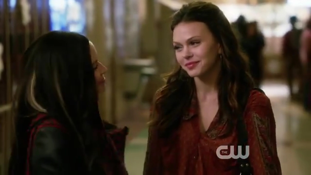 VampireDiariesWorld-dot-org_StarCrossed-S01E11-0200.jpg