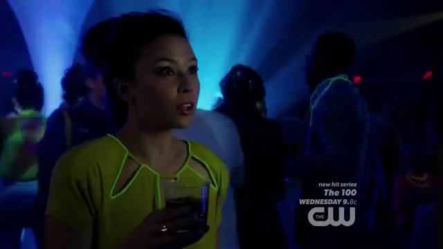VampireDiariesWorld-dot-org_StarCrossed-S01E11-0485.jpg