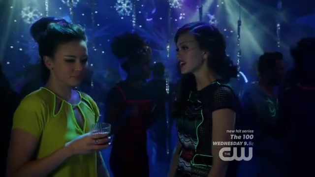 VampireDiariesWorld-dot-org_StarCrossed-S01E11-0499.jpg VampireDiariesWorld-dot-org_StarCrossed-S01E11-0499.jpg