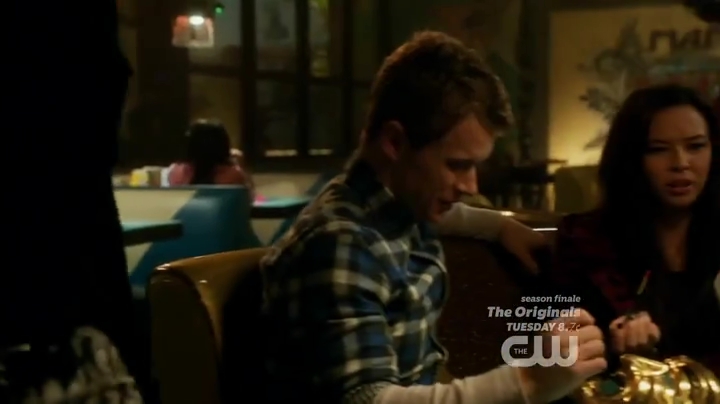 VampireDiariesWorld-dot-org_StarCrossed-S01E13-0216.jpg