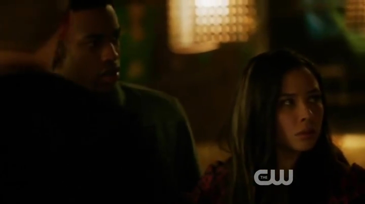 VampireDiariesWorld-dot-org_StarCrossed-S01E13-0308.jpg
