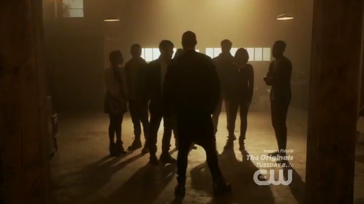 VampireDiariesWorld-dot-org_StarCrossed-S01E13-1739.jpg