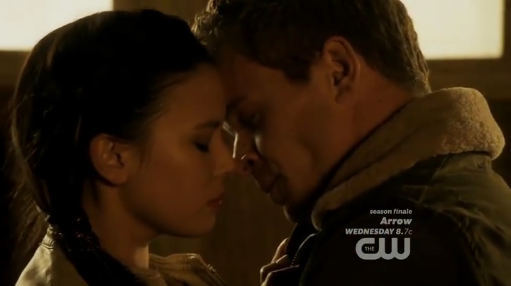 VampireDiariesWorld-dot-org_StarCrossed-S01E13-2032.jpg