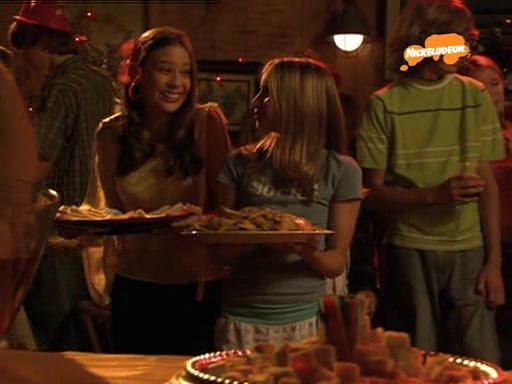 VampireDiariesWorld_dot_nl-UnfabulousS01E01-916.jpg