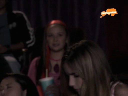 VampireDiariesWorld_dot_nl-UnfabulousS01E09-870.jpg