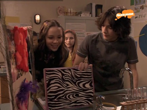 VampireDiariesWorld_dot_nl-UnfabulousS01E12-450.jpg