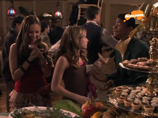 VampireDiariesWorld_dot_nl-UnfabulousS01E13-889.jpg