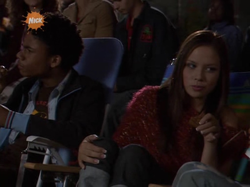 VampireDiariesWorld_dot_nl-UnfabulousS02E02-906.jpg