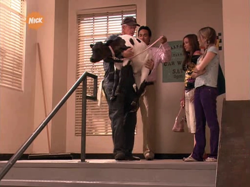 VampireDiariesWorld_dot_nl-UnfabulousS02E06-0911.jpg