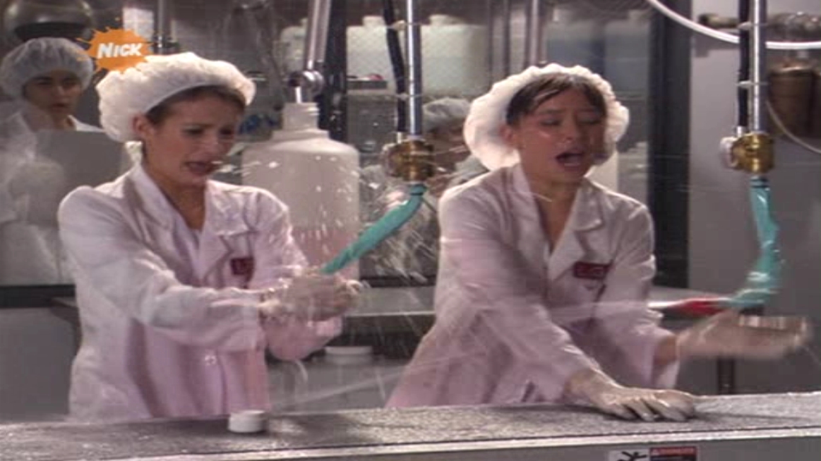 VampireDiariesWorld_dot_nl-UnfabulousS0E09-0569.jpg