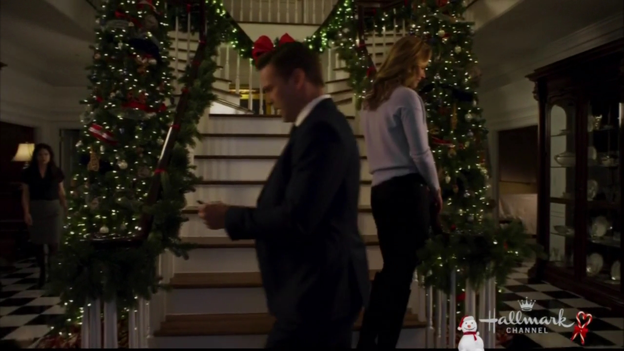 VampireDiariesWorld-dot-nl_ChristmasWishesAndMistletoeKisses04470.jpg