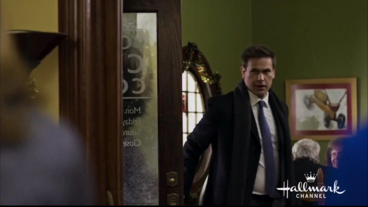 VampireDiariesWorld-dot-nl_ChristmasWishesAndMistletoeKisses05275.jpg VampireDiariesWorld-dot-nl_ChristmasWishesAndMistletoeKisses05275.jpg