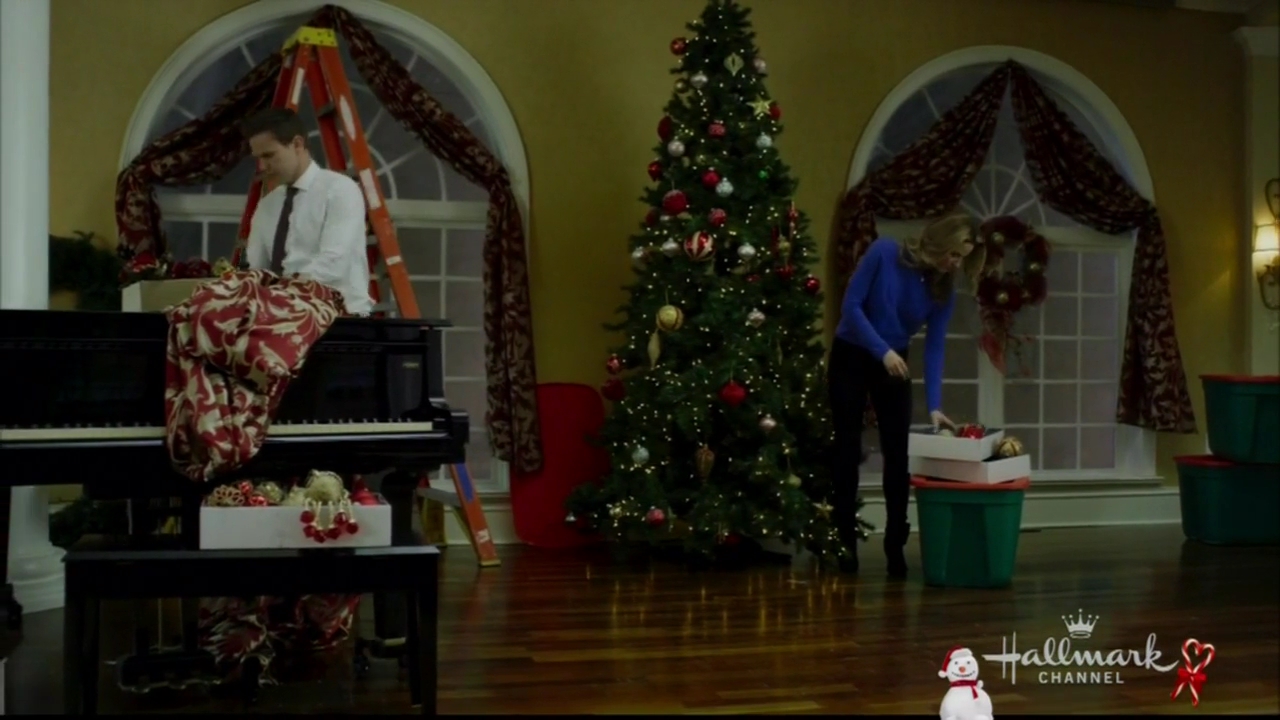 VampireDiariesWorld-dot-nl_ChristmasWishesAndMistletoeKisses05944.jpg