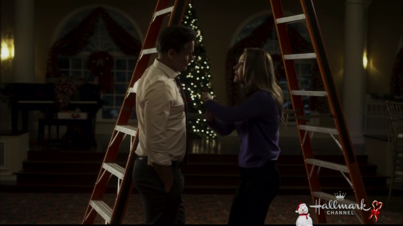 VampireDiariesWorld-dot-nl_ChristmasWishesAndMistletoeKisses05980.jpg