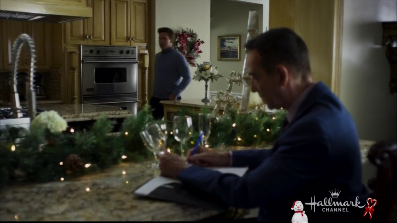 VampireDiariesWorld-dot-nl_ChristmasWishesAndMistletoeKisses06121.jpg VampireDiariesWorld-dot-nl_ChristmasWishesAndMistletoeKisses06121.jpg