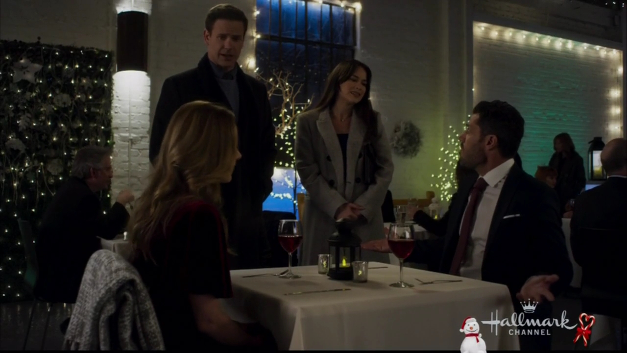 VampireDiariesWorld-dot-nl_ChristmasWishesAndMistletoeKisses06286.jpg