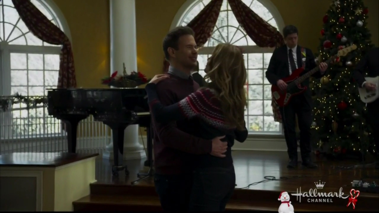 VampireDiariesWorld-dot-nl_ChristmasWishesAndMistletoeKisses06580.jpg