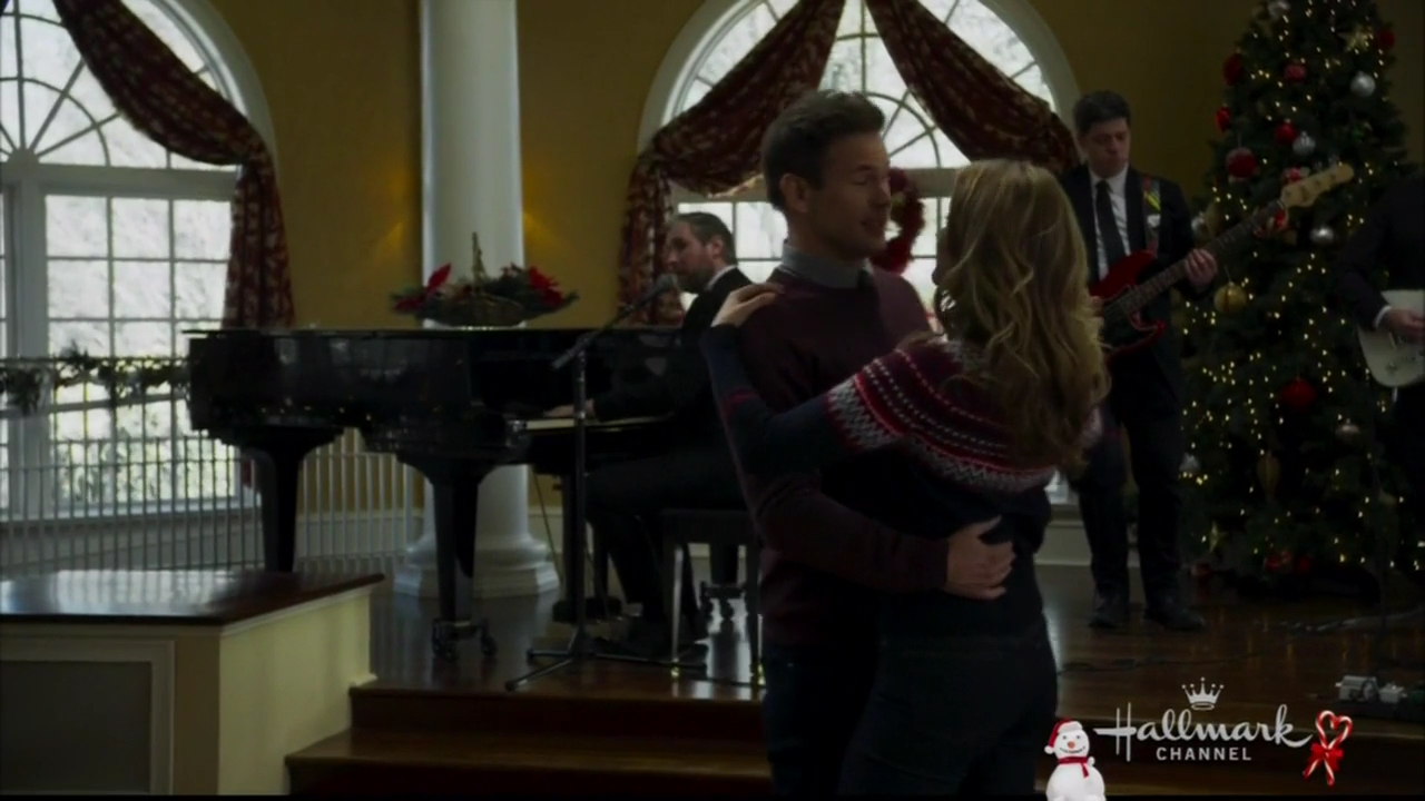 VampireDiariesWorld-dot-nl_ChristmasWishesAndMistletoeKisses06581.jpg VampireDiariesWorld-dot-nl_ChristmasWishesAndMistletoeKisses06581.jpg