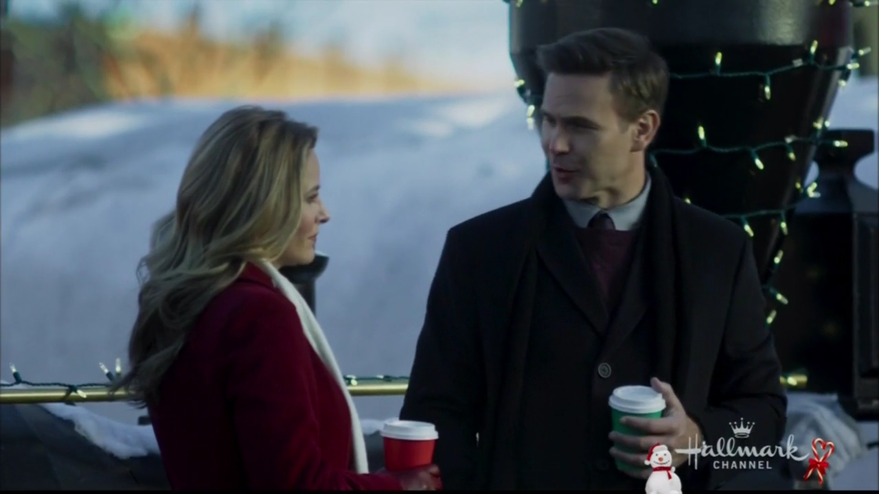 VampireDiariesWorld-dot-nl_ChristmasWishesAndMistletoeKisses06673.jpg