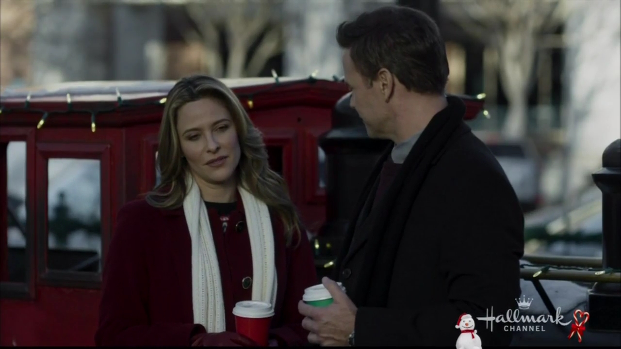 VampireDiariesWorld-dot-nl_ChristmasWishesAndMistletoeKisses06675.jpg
