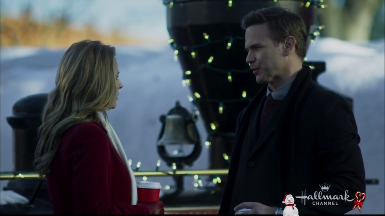 VampireDiariesWorld-dot-nl_ChristmasWishesAndMistletoeKisses06740.jpg