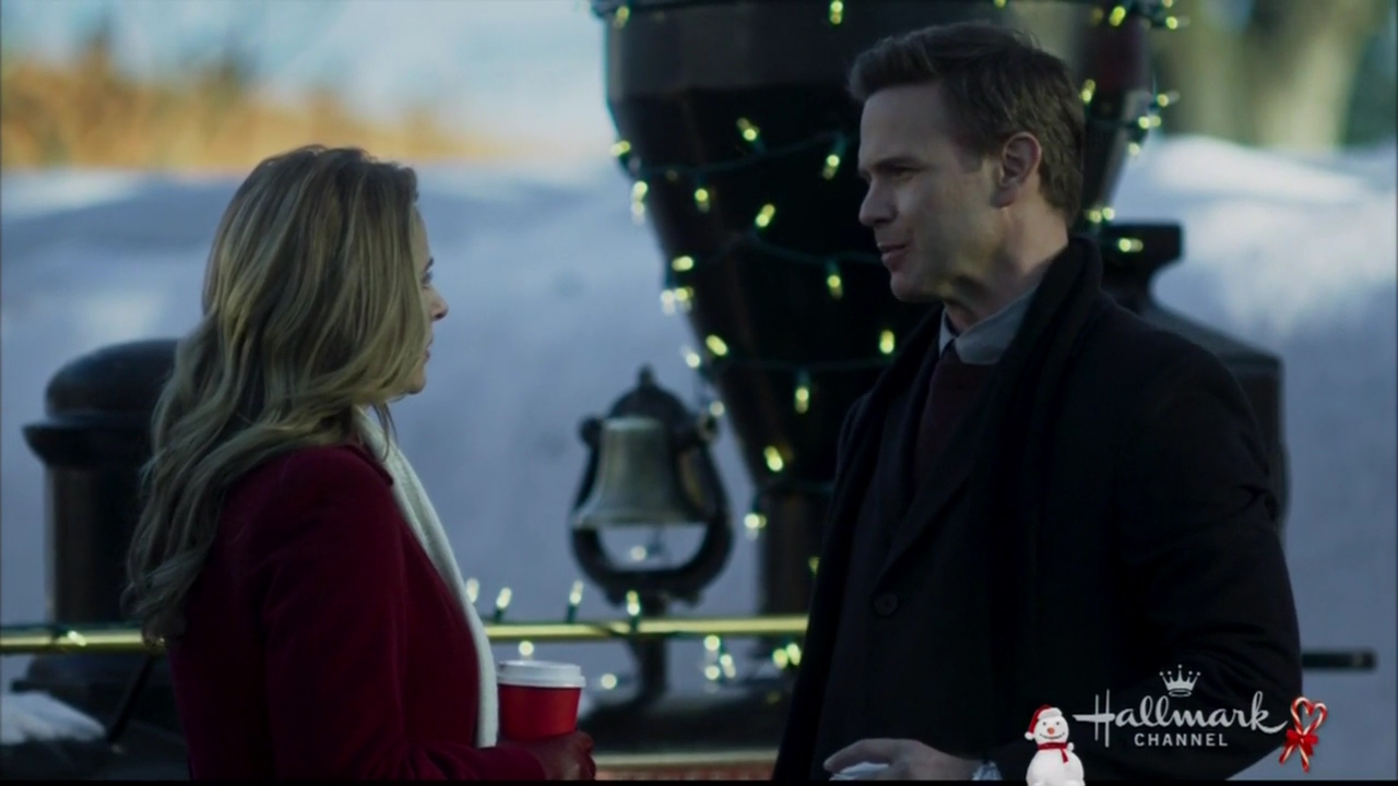 VampireDiariesWorld-dot-nl_ChristmasWishesAndMistletoeKisses06741.jpg