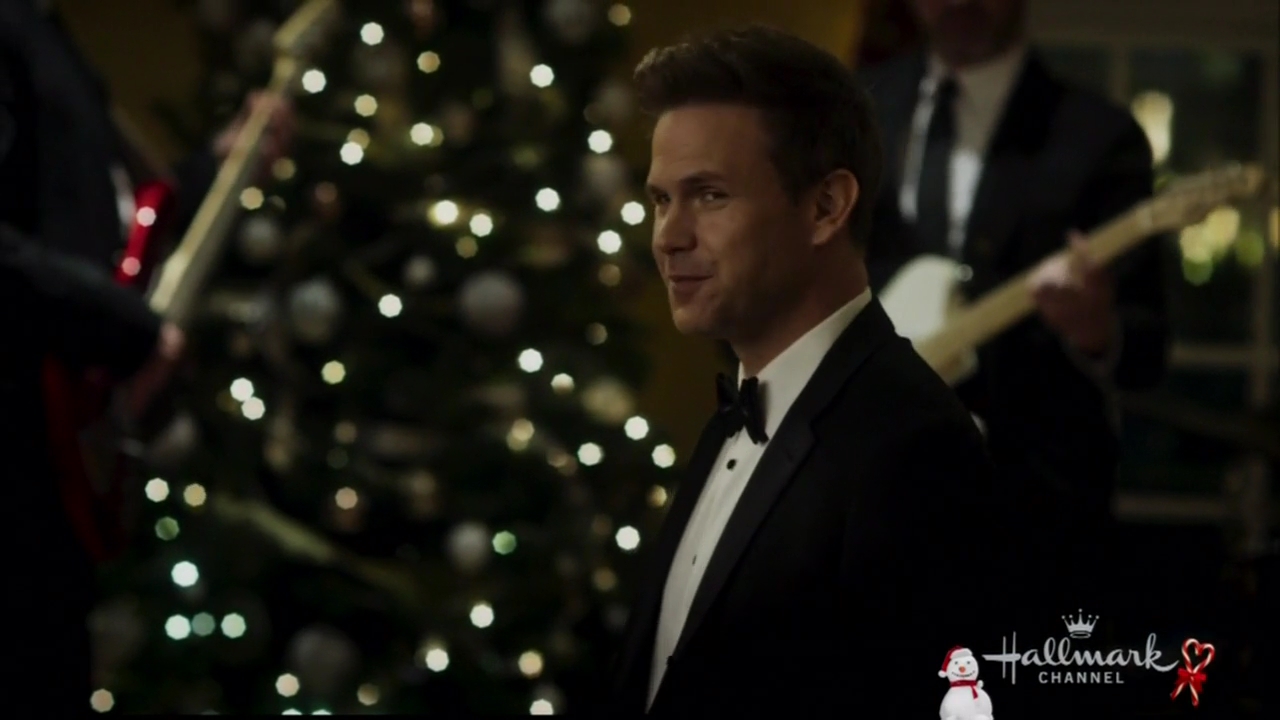 VampireDiariesWorld-dot-nl_ChristmasWishesAndMistletoeKisses07343.jpg