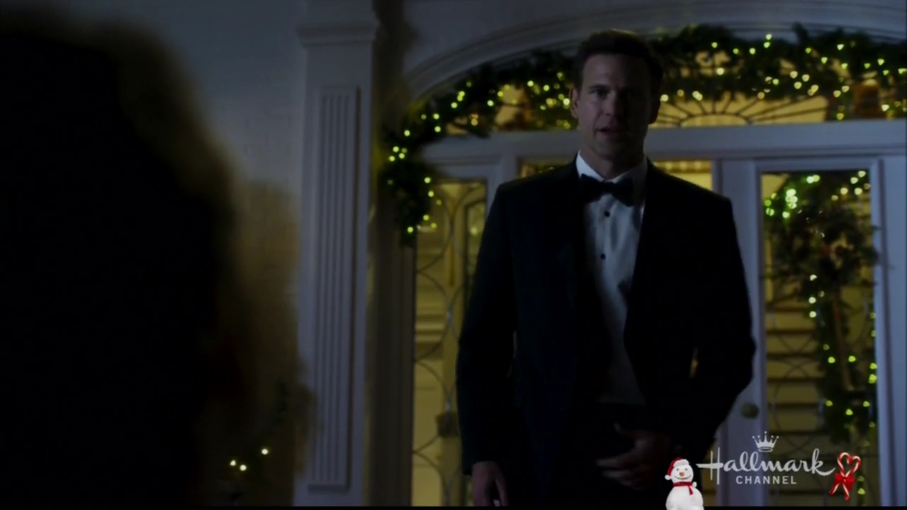 VampireDiariesWorld-dot-nl_ChristmasWishesAndMistletoeKisses07852.jpg