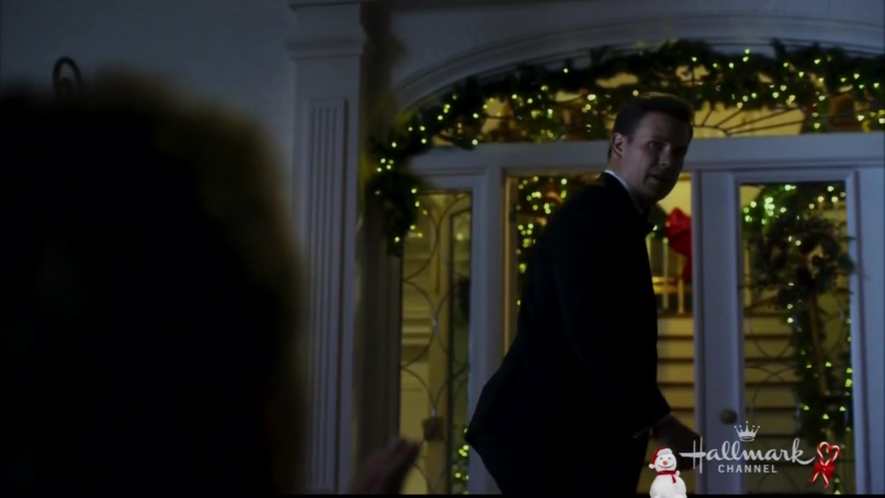 VampireDiariesWorld-dot-nl_ChristmasWishesAndMistletoeKisses07853.jpg